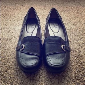 Black LifeStride Loafers